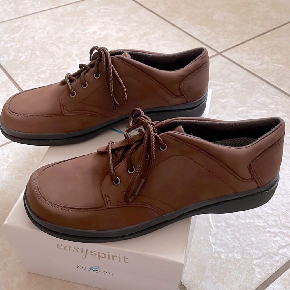 Easy Spirit Esamigo Brown Nubuck Lace Up Shoes Size 9